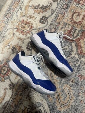 Jordan 11 Low ‘Concord Sketch”